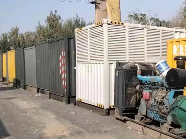 诸暨200KW柴油发电机机组每小时油耗是多少?